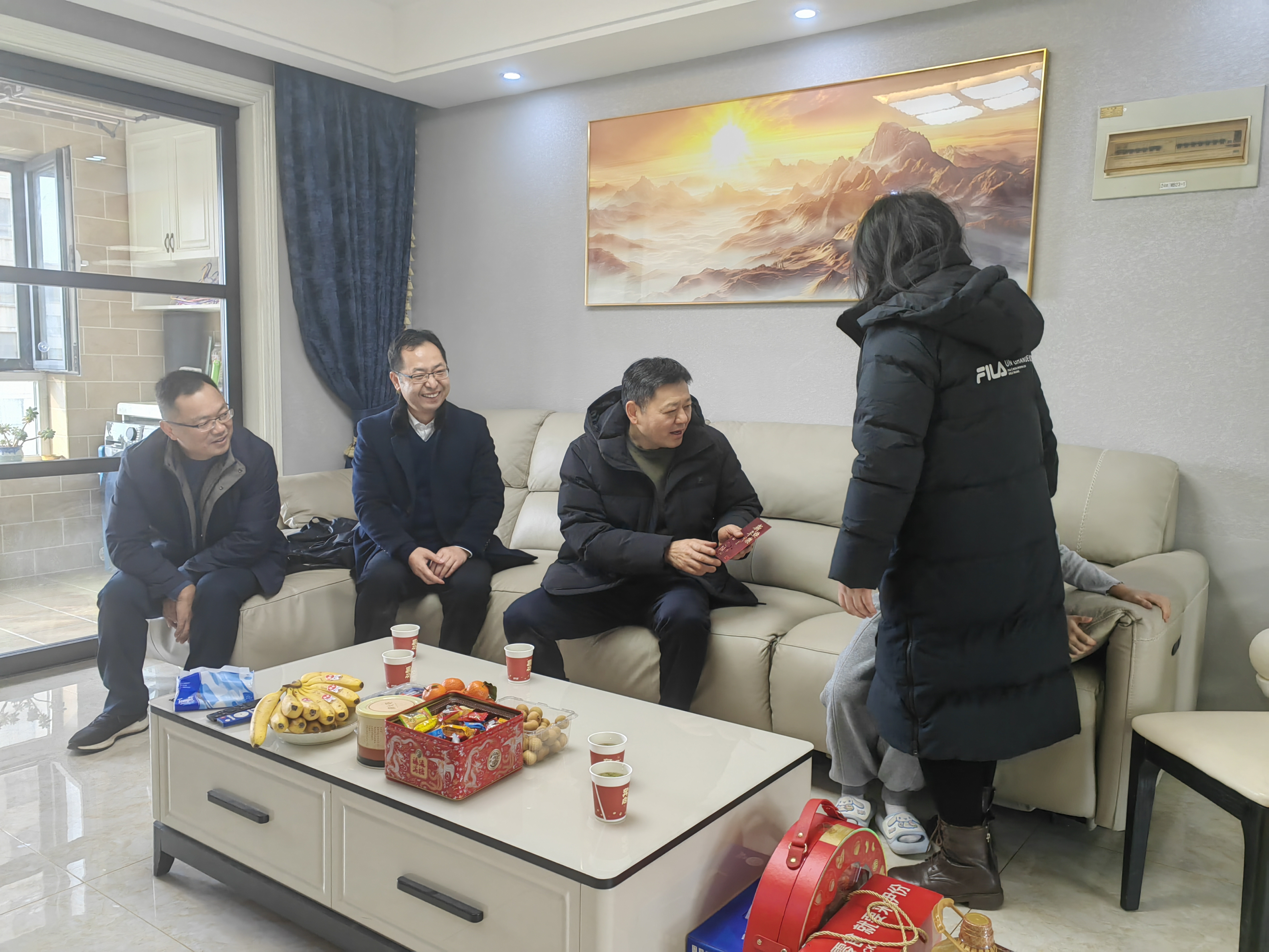 新春送暖，情系一线—水勘院走访慰问海外职工家属